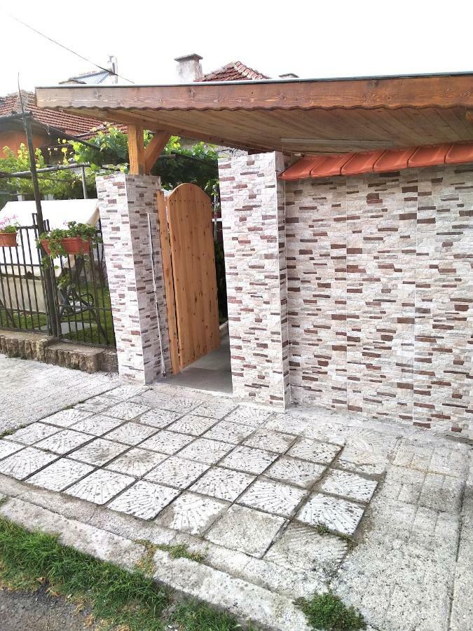 Къща Карби Kŭrdzhali Buitenkant foto